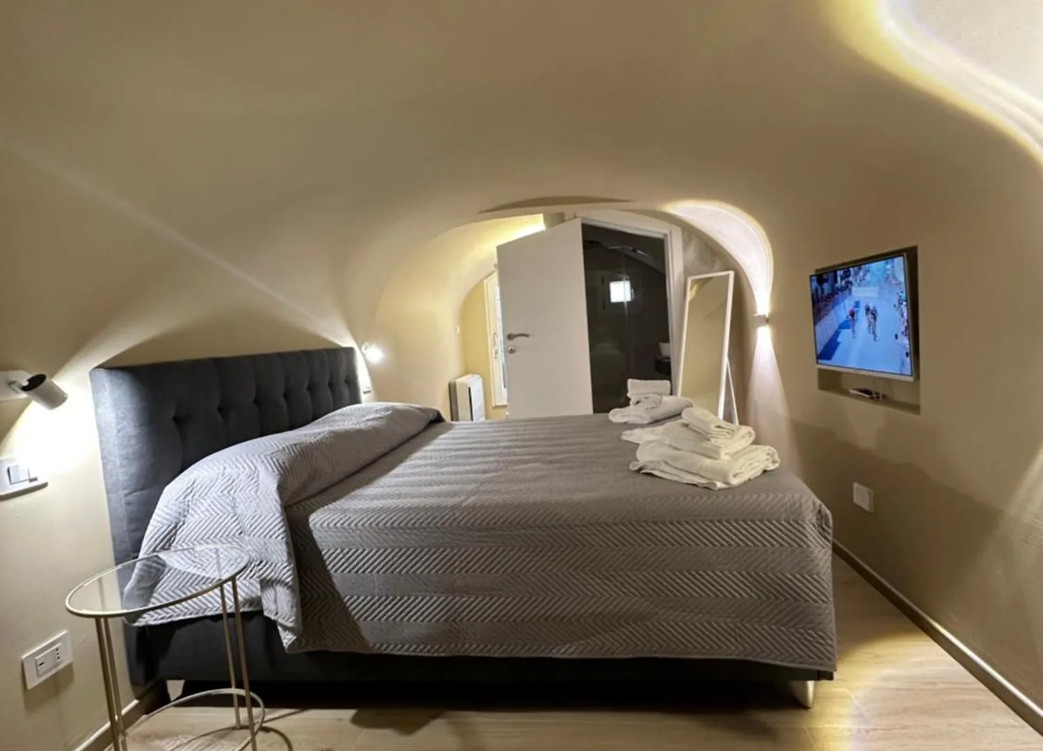 Beata Elia Loft Apartment Bari Italy