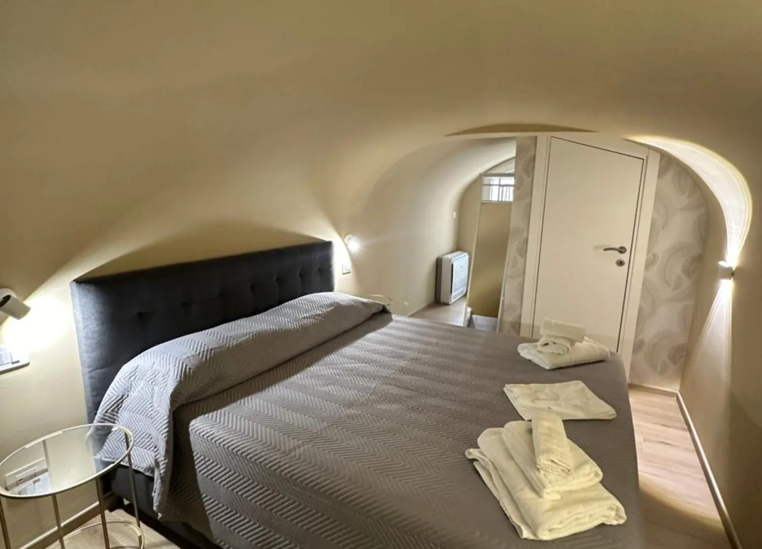 Beata Elia Loft Apartment Bari Italy
