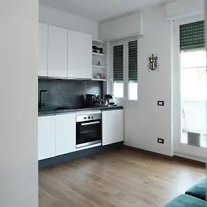 Comecasa Citta Studi Terraced , Milano Italia